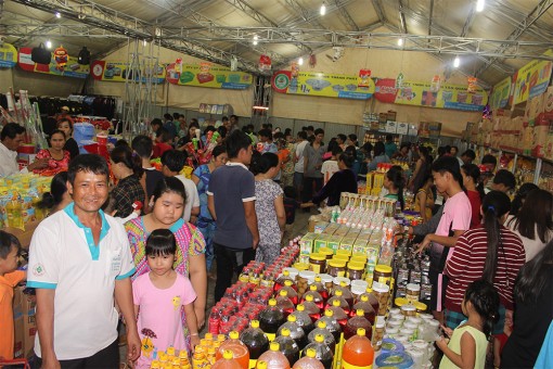 Siêu thị Tứ Sơn đồng hành đưa hàng Việt về nông thôn