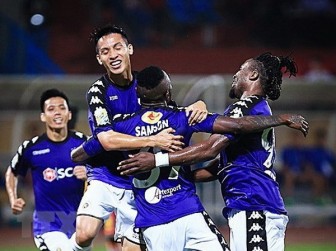 Vòng 8 V-League: Hà Nội vẫn bất bại, Thanh Hóa hạ Quảng Ninh