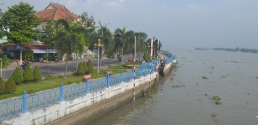 TP Vĩnh Long- điểm nhấn từ dự án kè ven sông