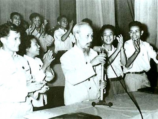 Hướng tới kỷ niệm 70 năm ngày Chủ tịch Hồ Chí Minh ra Lời kêu gọi thi đua ái quốc