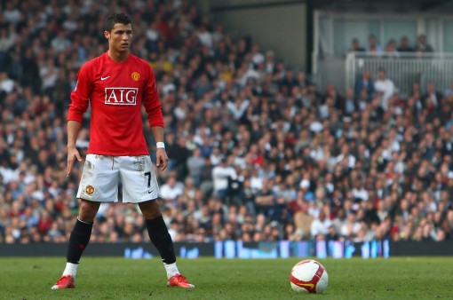 "Ronaldo muốn gia nhập Man Utd với Mourinho"