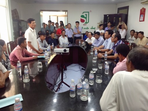 Người dân đòi nợ công ty mía đường Sóc Trăng