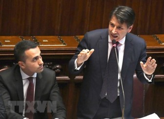 Chính phủ dân túy ở Italy vượt qua trở ngại cuối cùng tại Quốc hội
