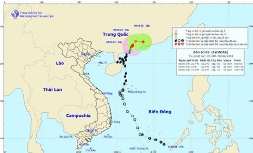 Cơn bão số 2 đổ bộ vào Trung Quốc