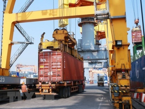 Fitch: Kinh tế Việt Nam đang trên đà tăng trưởng tích cực