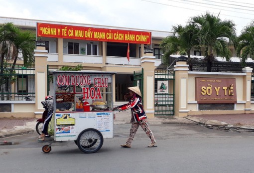 Đề nghị cảnh cáo về mặt chính quyền nguyên giám đốc Sở Y tế Cà Mau