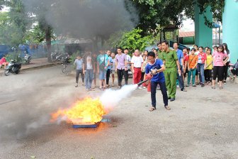 Trang bị kiến thức phòng cháy chữa cháy cho trẻ em