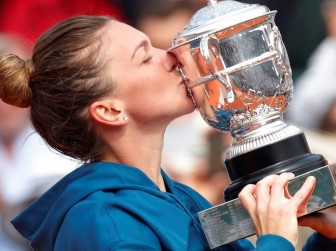 Simona Halep lần đầu tiên giành chức vô địch tại Roland Garros