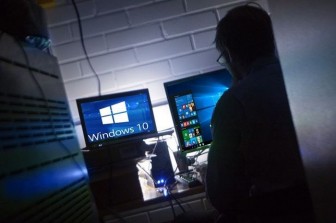 Microsoft ra bản cập nhật Windows 10 ngăn tin tặc đột nhập qua Cortana