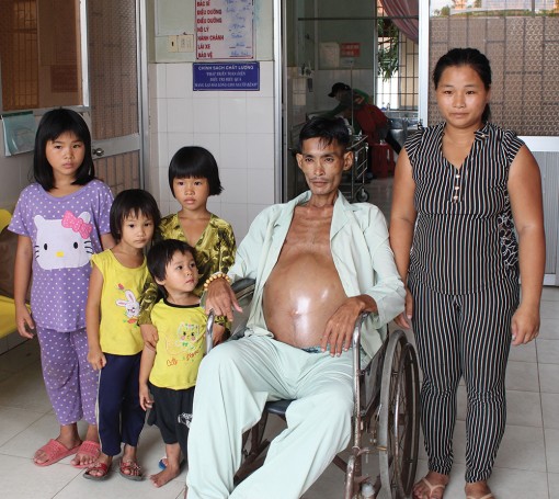 Nghèo còn bị bệnh hiểm nghèo