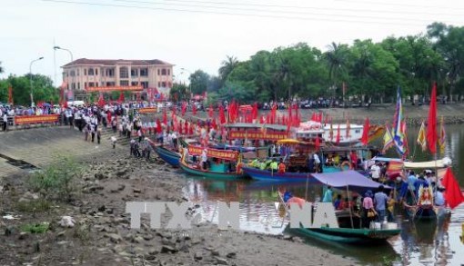 Độc đáo lễ hội vùng cửa biển Hà Tĩnh