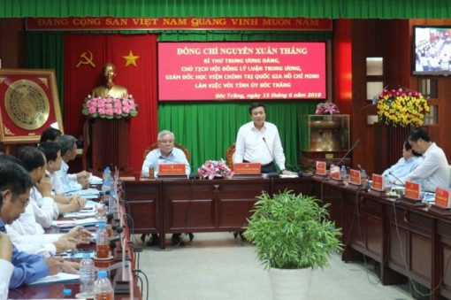 Bí thư Trung ương Đảng Nguyễn Xuân Thắng làm việc tại Sóc Trăng