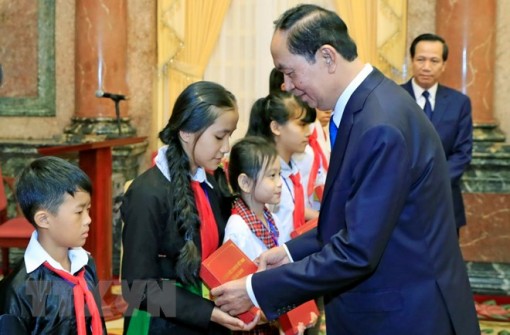 Chủ tịch nước gặp mặt đại biểu trẻ em có hoàn cảnh đặc biệt