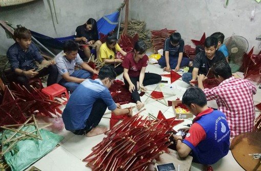 Khi giới trẻ thể hiện đẳng cấp bằng thói quen xấu