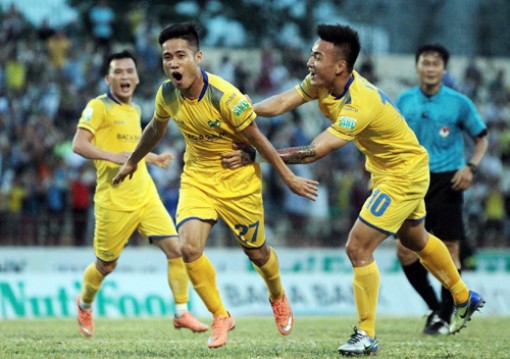SLNA thoát khỏi khu vực nguy hiểm ở V-League