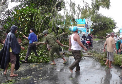 Tiền Giang: Lốc xoáy gây thiệt hại nặng nề ở xã Thạnh Lộc