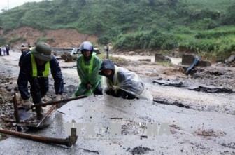 Lai Châu: Nỗ lực thông tuyến đường tỉnh lộ, thôn bản bị chia cắt do mưa lũ