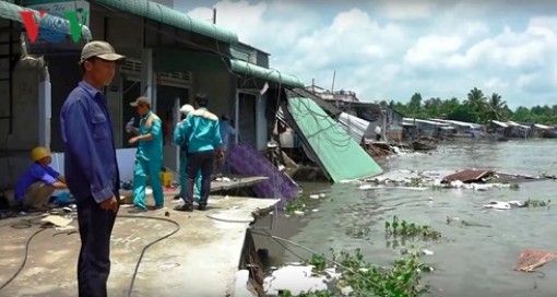 Xuất hiện thêm nhiều điểm sạt lở ở Cần Thơ đe dọa tính mạng người dân