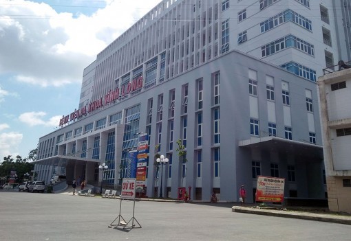 Vĩnh Long: Cứu thiếu nữ 16 tuổi tự 'vượt cạn' tại nhà