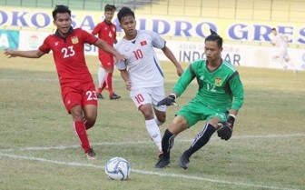 Thắng đậm U.19 Lào 4-1, U.19 Việt Nam chờ quyết đấu U.19 Indonesia