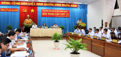 Hội nghị Ban Chấp hành Đảng bộ tỉnh lần thứ 12: Tập trung mọi nguồn lực, phấn đấu thực hiện thắng lợi nhiệm vụ năm 2018