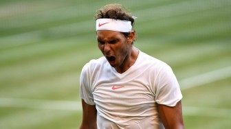 Nadal thắng trận kịch chiến, chạm trán Djokovic ở bán kết