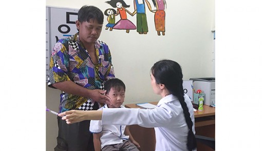 Điề​u trị mắt chuyên sâu cho trẻ em ĐBSCL