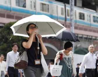 Nhật Bản: 77 người thiệt mạng, hơn 30.000 người nhập viện vì nắng nóng