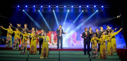 Chạy chương trình tham dự Hội diễn “Tiếng hát hẹn hò 9 dòng sông” lần XVI năm 2018