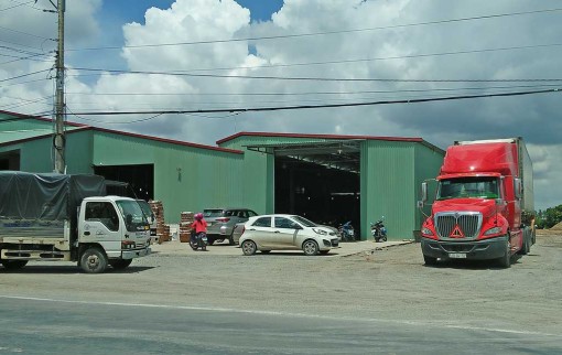 Long An chỉ đạo xử lý hàng loạt nhà kho thanh long xây dựng trái phép
