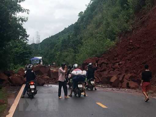 Mưa to tại Sơn La, Hòa Bình, Phú Thọ, cảnh báo nguy cơ lũ quét