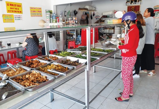 Ngon tuyệt buffet chay chỉ 15.000 đồng