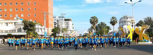 Giải việt dã “ Cùng Sacombank chạy vì sức khỏe cộng đồng”