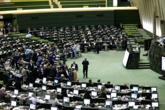 Iran bãi nhiệm 'cánh tay phải' của Tổng thống Hassan Rouhani