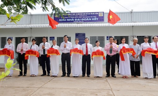 Khánh thành khu nhà Đại đoàn kết xã Mỹ Hòa Hưng