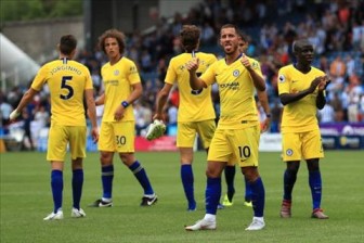 Huddersfield 0-3 Chelsea: Màn ra quân suôn sẻ của Sarri