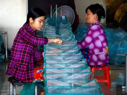 Mùa nước nổi ở làng nghề đan lưới – lú Thơm Rơm
