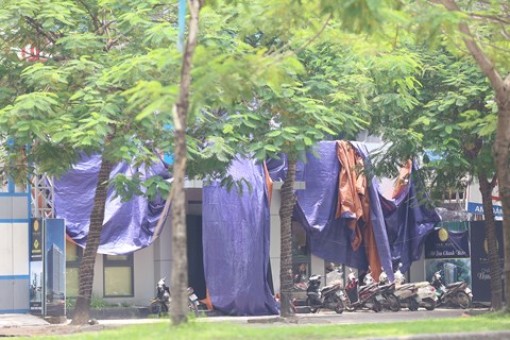Hà Nội: Toà nhà đang xây bị đứt cáp cẩu, nhiều người bị thương