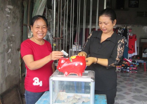 Phụ nữ Phú Tân học theo Bác tấm lòng nhân ái