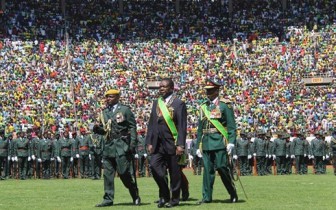 Tổng thống Zimbabwe tuyên thệ nhậm chức, kêu gọi tập trung vào kinh tế