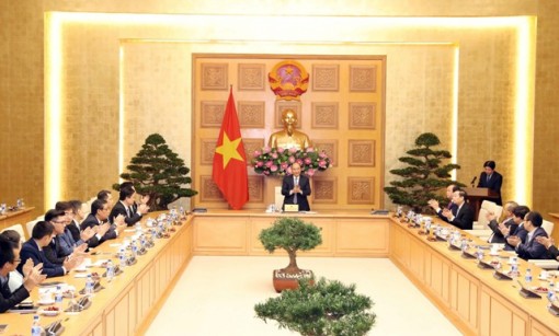 Tinh giản biên chế nhưng vẫn 'khát' người tài