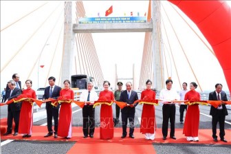 Thủ tướng Nguyễn Xuân Phúc phát lệnh thông xe tuyến cao tốc Hạ Long - Hải Phòng