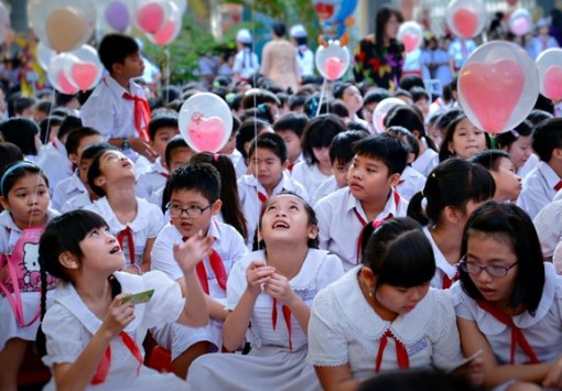 Thầy trò xứ sở "Chín rồng" hân hoan vào năm học mới