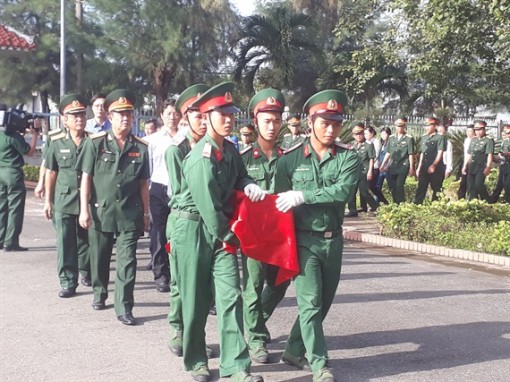 Bạc Liêu: An táng hài cốt nữ liệt sĩ vô danh