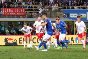 Italia hòa vất vả Ba Lan, Mancini nói gì về Balotelli?