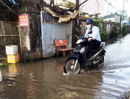 Nhiều nơi tại Cần Thơ ngập nặng trong đợt triều cường thứ hai