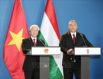 Tuyên bố chung Việt Nam - Hungary về việc thiết lập quan hệ đối tác toàn diện