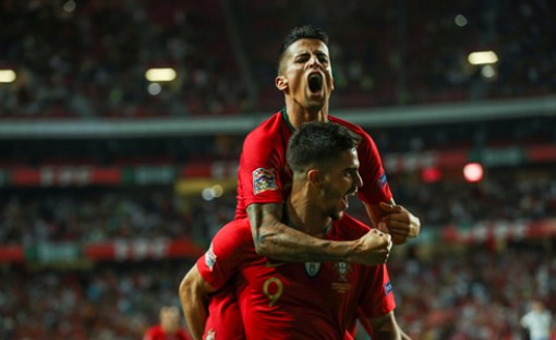 Andre Silva toả sáng, Bồ Đào Nha thắng tối thiểu Italia