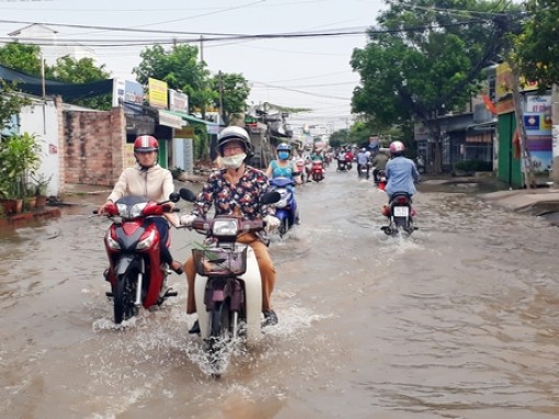 Chuyện đường sá ngày nước ngập