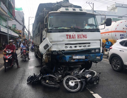 An Giang: Tai nạn giao thông liên hoàn, nhiều người bị thương nặng